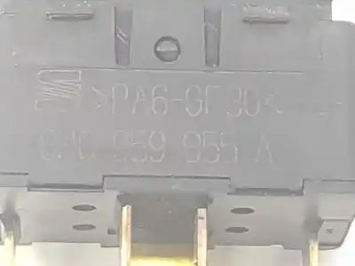 Tweedehands auto-onderdeel schakelaar rechts voor ruit voor seat ibiza (6k1) 1.4 oem iam-referenties 6h0959855a