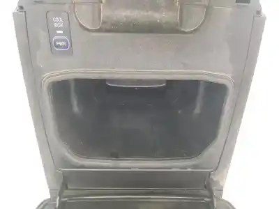Second-hand car spare part center armrest for toyota land cruiser 200 (j14) 4.5 v8 turbodiesel cat oem iam references 8852060360e0  8852060360