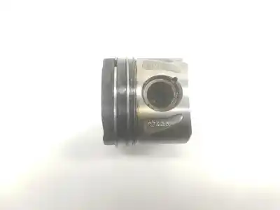 Автозапчастина б/у поршневий для clase c clase a 2.1 cdi посилання на oem iam a6510302217  piston 651930