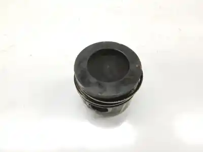 Second-hand car spare part piston for seat leon (5f1) 1.6 tdi oem iam references 04l107065d