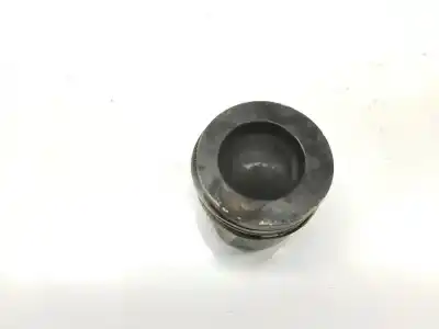 Second-hand car spare part piston for seat leon (5f1) 1.6 tdi oem iam references 04l107065d