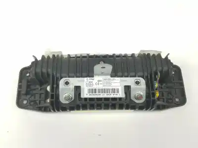 Second-hand car spare part front right air bag for mercedes-benz clase c (w205) lim. 2.1 cdi cat 170 cv / 125 kw oem iam references a2058600500  a2058600500