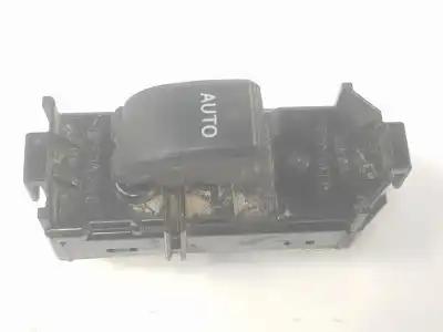 Pièce détachée automobile d'occasion commande de lève vitre avant droit pour toyota land cruiser (j12) 3.0 turbodiesel références oem iam 8403060023
