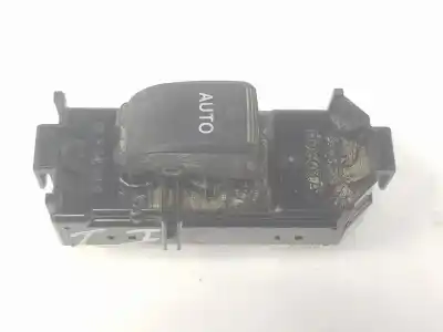 Pièce détachée automobile d'occasion commande de lève vitre arrière gauche pour toyota land cruiser (j12) 3.0 turbodiesel références oem iam 8403060023