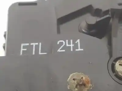 Second-hand car spare part left front door lock for bmw 3 (e46) 320 d oem iam references 51217011241  51217011241