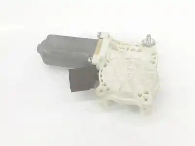 Автозапчастина б/у двигатель заднього правого скла для bmw x4 (f26) xdrive 20 d посилання на oem iam 67627322748  67627322748