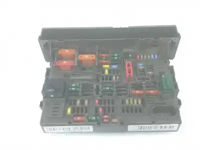 Peça sobressalente para automóvel em segunda mão caixa de fusíveis e relés por bmw 1 coupé (e82) 120 d referências oem iam 61149119445