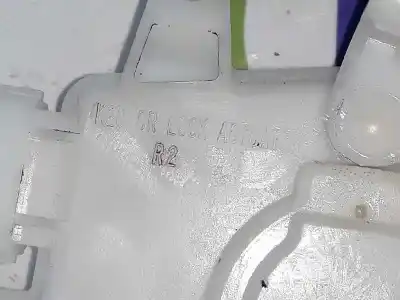 Автозапчастина б/у лівий кусний бічний замок для mazda 5 (cr19) 2.0 (crew) посилання на oem iam c23573310g  c23573380e