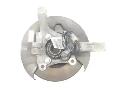 Pièce détachée automobile d'occasion moyeu de roue avant gauche pour opel vectra c (z02) 1.9 cdti (f69) références oem iam 13136696  5308021