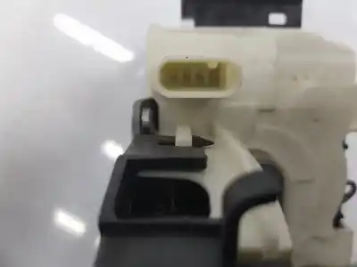 Автозапчасти б/у замок левой передней двери за clase c clase a 2.1 cdi ссылки oem iam a1667200135  a1667200135