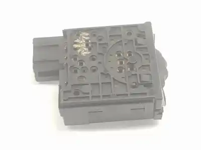 Автозапчастина б/у вимикач для smart forfour basis 52kw 453.042 посилання на oem iam 7700841235  8200379685