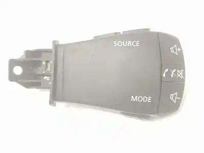 Peça sobressalente para automóvel em segunda mão comandos do volante por dacia duster 1.5 dci diesel fap cat referências oem iam 252795868r