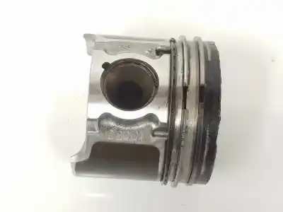 Автозапчастина б/у поршневий для ssangyong kyron 2.0 посилання на oem iam 6640300917  6640300917