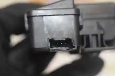 Second-hand car spare part trunk lock for bmw 3 (e90) 320 d oem iam references 51247840617  8196401