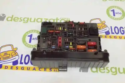 Second-hand car spare part fuse box unit for bmw 1 coupé (e82) 120 d oem iam references 61149119446  61149119445