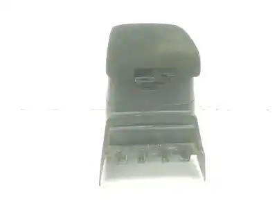 Second-hand car spare part center armrest for mitsubishi montero (v60/v70) 3.2 di-d all-four oem iam references 8011a521xa  mr655320