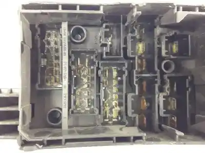 Автозапчасти б/у блок реле/предохранителей за mini mini (r50, r53) one ссылки oem iam 61136906604  61136906604