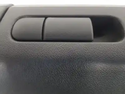 Автозапчастина б/у бардачок для mazda cx7 2.2 turbodiesel посилання на oem iam eh6664030c02  eh6664030c02