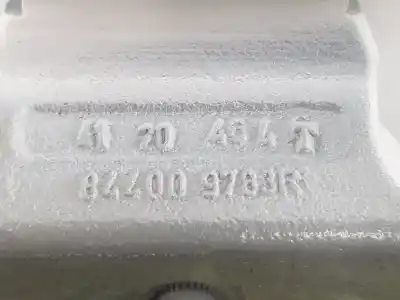 Second-hand car spare part hinge for renault master kasten 2.3 diesel dci cat oem iam references 844009783r  