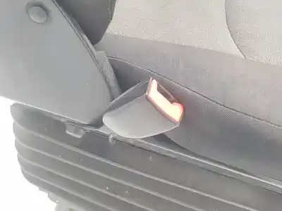 Pezzo di ricambio per auto di seconda mano sedile anteriore sinistro per iveco daily pr 2.3 diesel cat riferimenti oem iam   
