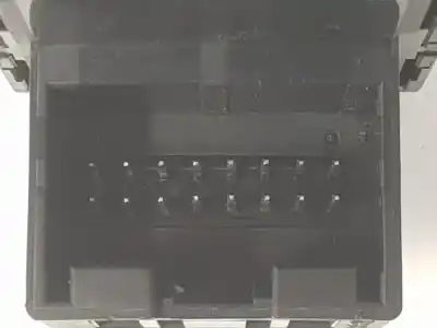 Автозапчасти б/у кнопка электрического стояночного тормоза за audi q3 (8ug) attraction ссылки oem iam 8u0927225g  8u0927225g