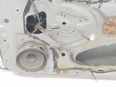 Автозапчастина б/у передні праві двері для mitsubishi l 200 (ka0/kb0) 2.5 di-d cat посилання на oem iam 5700a176  5700a176