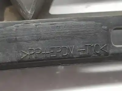 Second-hand car spare part bumper bracket for seat leon (5f1) 1.6 tdi oem iam references 5f0807863  5f0807863