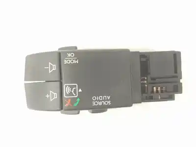 Peça sobressalente para automóvel em segunda mão comandos do volante por dacia duster (hs_) 1.5 dci referências oem iam 8200950420