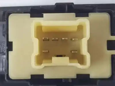 Second-hand car spare part rear right power window switch for dacia duster (hs_) 1.5 dci oem iam references 8200467835  8200467835