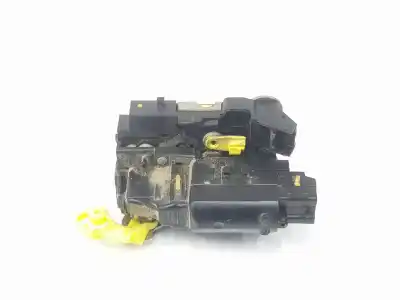 Second-hand car spare part front right door lock for dacia duster (hs_) 1.5 dci oem iam references 805021840r  805021840r