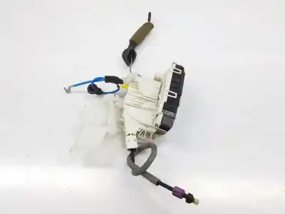 Second-hand car spare part left front door lock for clase c clase e lim. 2.1 cdi oem iam references a2047202535  a2047202535