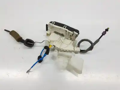 Second-hand car spare part left front door lock for clase c clase e lim. 2.1 cdi oem iam references a2047202535  a2047202535