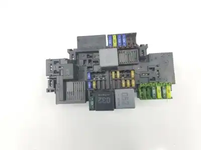 Piesă de schimb auto la mâna a doua panou siguranțe pentru clase c clase c lim. 2.1 cdi referințe oem iam a2229063202  a2229063202