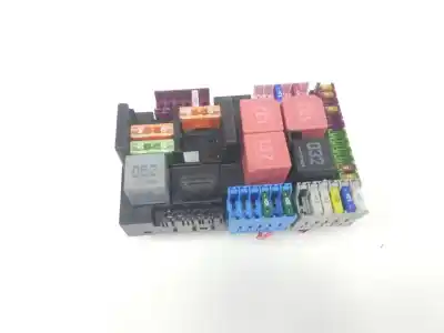 Peça sobressalente para automóvel em segunda mão caixa de fusíveis e relés por clase c clase c lim. 2.1 cdi referências oem iam a2059062501  a2059062501