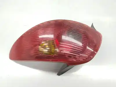 Pezzo di ricambio per auto di seconda mano luci posteriori destra per peugeot 206 berlina 1.4 hdi riferimenti oem iam 6351s0 6351s0 