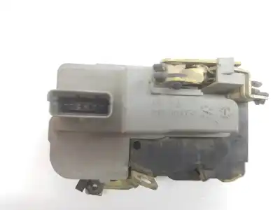 Peça sobressalente para automóvel em segunda mão fechadura da porta dianteira direita por peugeot 206 berlina 1.4 hdi referências oem iam 9136j1 9136j1 