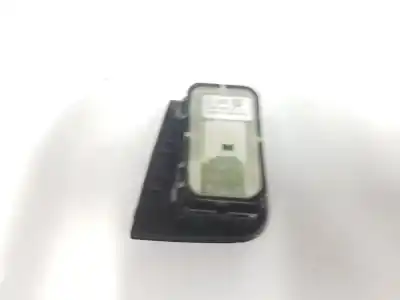 Peça sobressalente para automóvel em segunda mão botão / interruptor elevador vidro dianteiro direito por clase c clase c lim. 2.1 cdi referências oem iam a2059051513  a2059051513