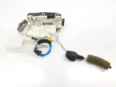 Second-hand car spare part front right door lock for clase c clase e lim. 2.1 cdi oem iam references a2047202435  a2047202435