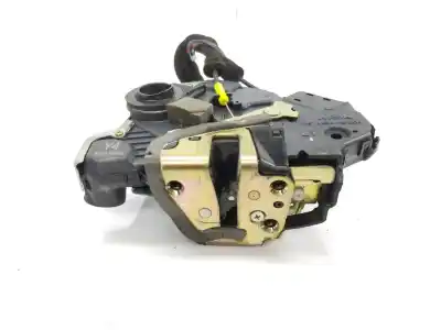 Pezzo di ricambio per auto di seconda mano serratura porta anteriore sinistra per toyota land cruiser (j12) 3.0 turbodiesel riferimenti oem iam 6904013111 6904013111 