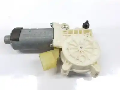 Pezzo di ricambio per auto di seconda mano motore alzacristalli posteriore destro per bmw x6 (e71, e72) xdrive 50 i riferimenti oem iam 67627267692