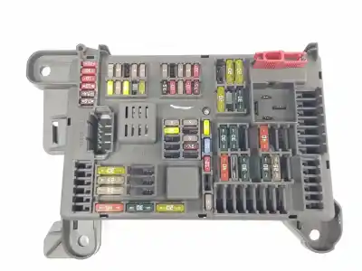 Pezzo di ricambio per auto di seconda mano scatola relè/fusibili per bmw x6 (e71, e72) xdrive 50 i riferimenti oem iam 61149145115