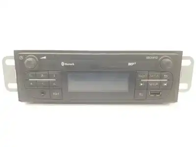 Second-hand car spare part audio system / radio cd for renault trafic furgón 1.6 dci diesel oem iam references 281156175r 280211974r 