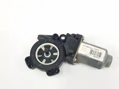Peça sobressalente para automóvel em segunda mão motor elevador vidro traseiro direito por renault clio iii 1.5 dci diesel fap referências oem iam 8200291153