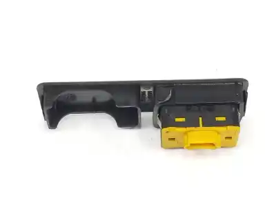 Second-hand car spare part left front power window switch for bmw serie 3 compacto (e36) 1.6 cat oem iam references 61318368941  8368941