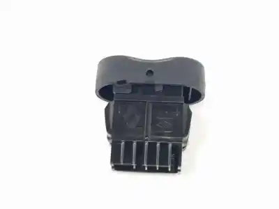 Second-hand car spare part switch for dacia sandero 1.5 dci oem iam references 8200710682  8200710682