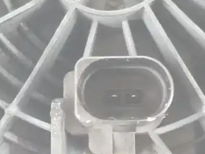 Pezzo di ricambio per auto di seconda mano maniglia esterna del cancello per volkswagen passat variant 2.0 tdi riferimenti oem iam 3g5827469