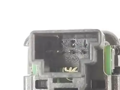 Peça sobressalente para automóvel em segunda mão botão / interruptor elevador vidro traseiro esquerdo por clase c clase a 2.1 cdi referências oem iam 20490581029107  