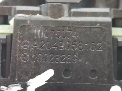 Peça sobressalente para automóvel em segunda mão botão / interruptor elevador vidro traseiro esquerdo por clase c clase a 2.1 cdi referências oem iam 20490581029107  