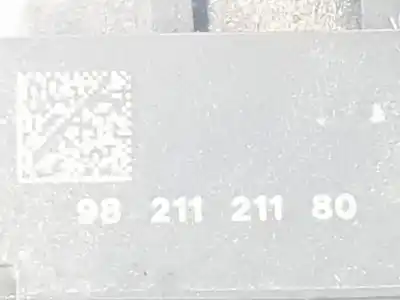 Second-hand car spare part audio system / radio cd for toyota proace verso 2.0 d-4d oem iam references 9818777680  9818777680