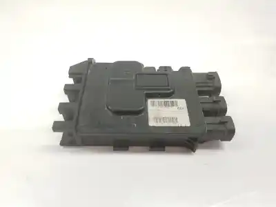 Pièce détachée automobile d'occasion boîtes à fusibles pour renault megane ii classic berlina 1.5 dci diesel références oem iam 243800007r 243800007r 